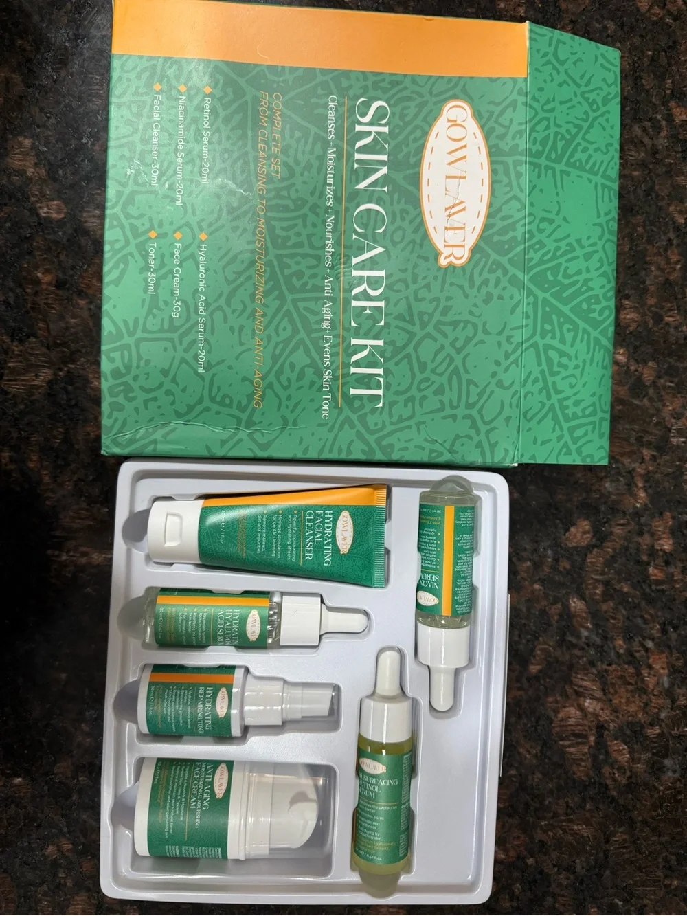 Hydrating Green Skin Care Kit - Cleanser & Exfoliant for Women